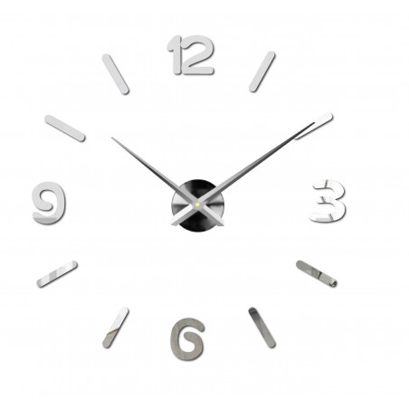Ceas elegant din plexiglas, silențios și ușor de instalat în orice cameră. Ceas elegant din plexiglas, silențios și ușor de instalat în orice cameră.
