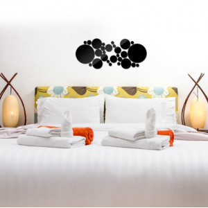 Oglinzi decorative. Autocolante oglinda pe perete ca o imagine sau decor, autocolant 3D acrilic 2