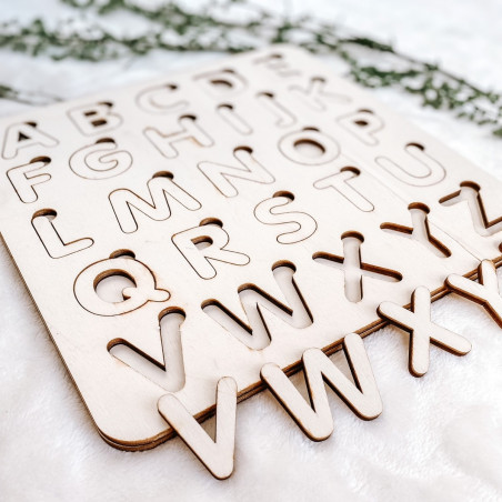 Insert montessori din lemn pentru copii - ALFABETUL | SENTOP