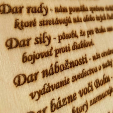 Masă de lemn - comemorare a Sacramentului Confirmării