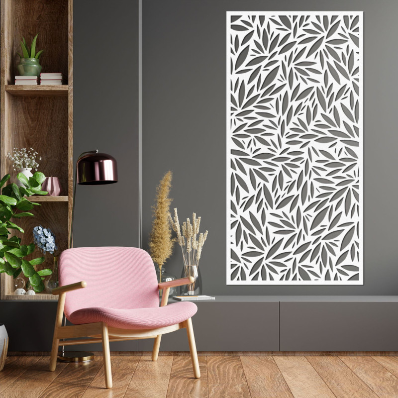 Copac din lemn realizat estetic, cu ramuri simetrice și o formă organică.