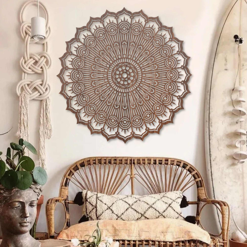 Mandala din lemn pe perete