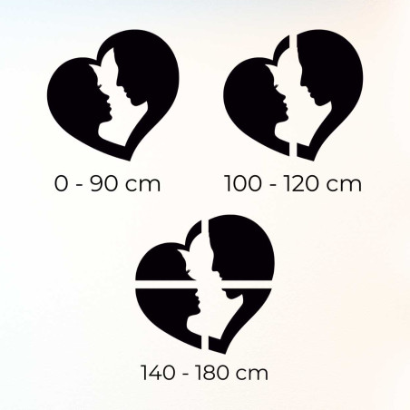 Un design mural care înfățișează uniunea a două persoane într-o formă simplă de inimă.