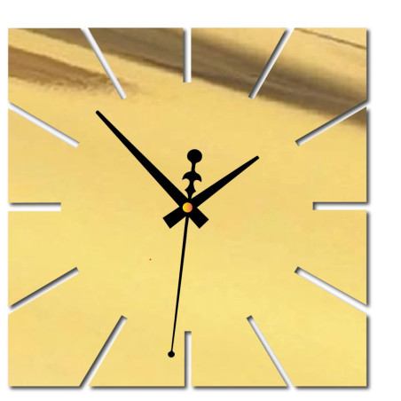 Ceas elegant din plexiglas cu ace albe subțiri Ceas elegant din plexiglas cu ace albe subțiri