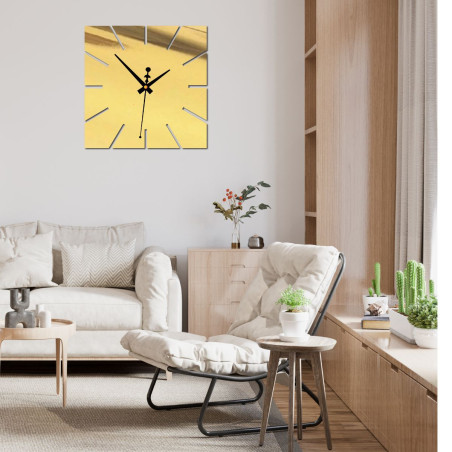 Ceas de perete negru fără cifre, cu un design modern Ceas de perete negru fără cifre, cu un design modern