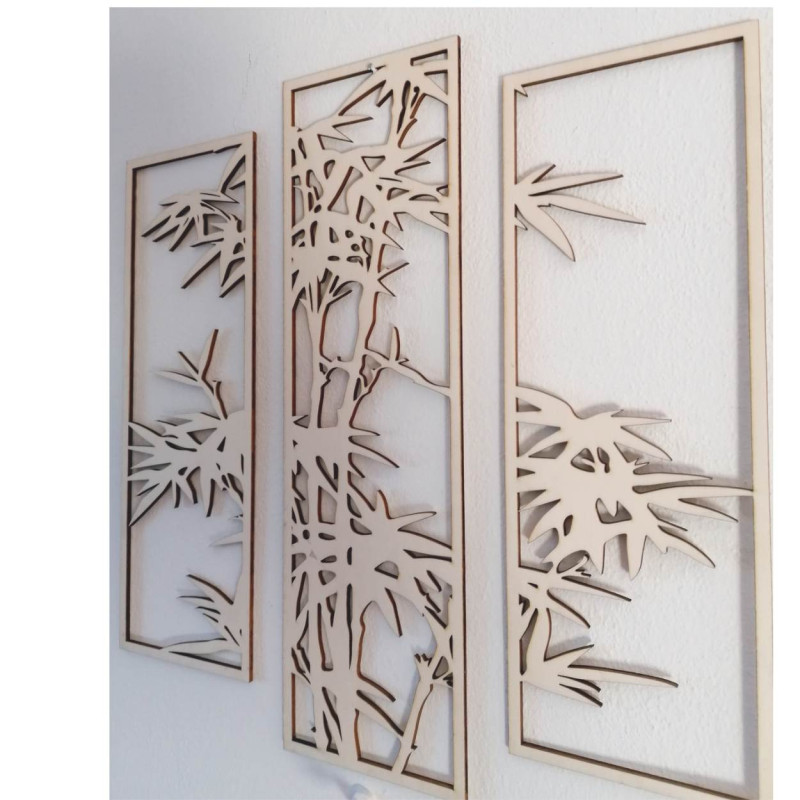 Pictură metalică neagră din trei piese cu bambus - un plus elegant pentru camera de zi sau biroul dvs.