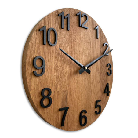 Ceas circular minimalist cu cifre și ace