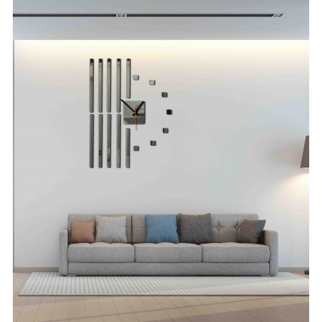 Ceas modern pe un perete realizat din material plastic. Productie proprie, X-Momo Ceas modern pe un perete realizat din material plastic. Productie proprie, X-Momo
