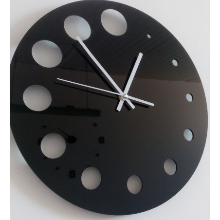 Ceas de perete modern realizat din plastic. Producție proprie, X-momo Ceas de perete modern realizat din plastic. Producție proprie, X-momo