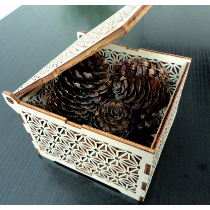 Decoratiuni din lemn si plastic, decoratiuni de Craciun, accesorii vintage din lemn