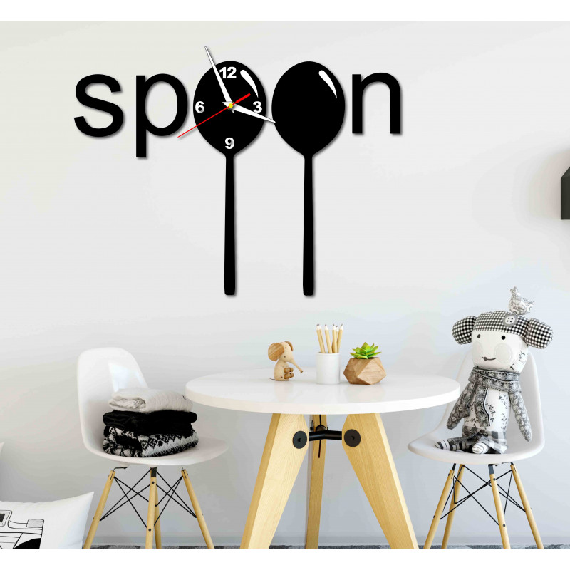 Ceas modern pe un perete realizat din material plastic. Productie proprie, X-Momo