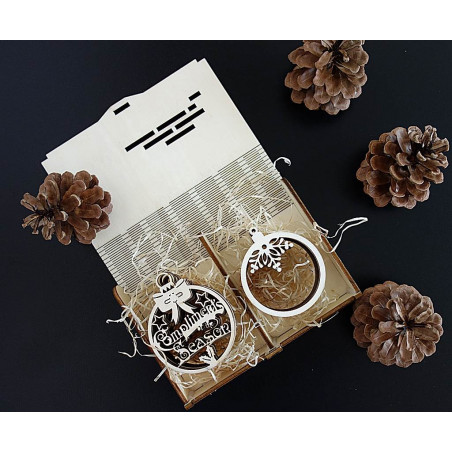 Dimensiuni ornamentale, decoratiuni de Craciun, accesorii din lemn, decoratiuni din lemn sau plastic