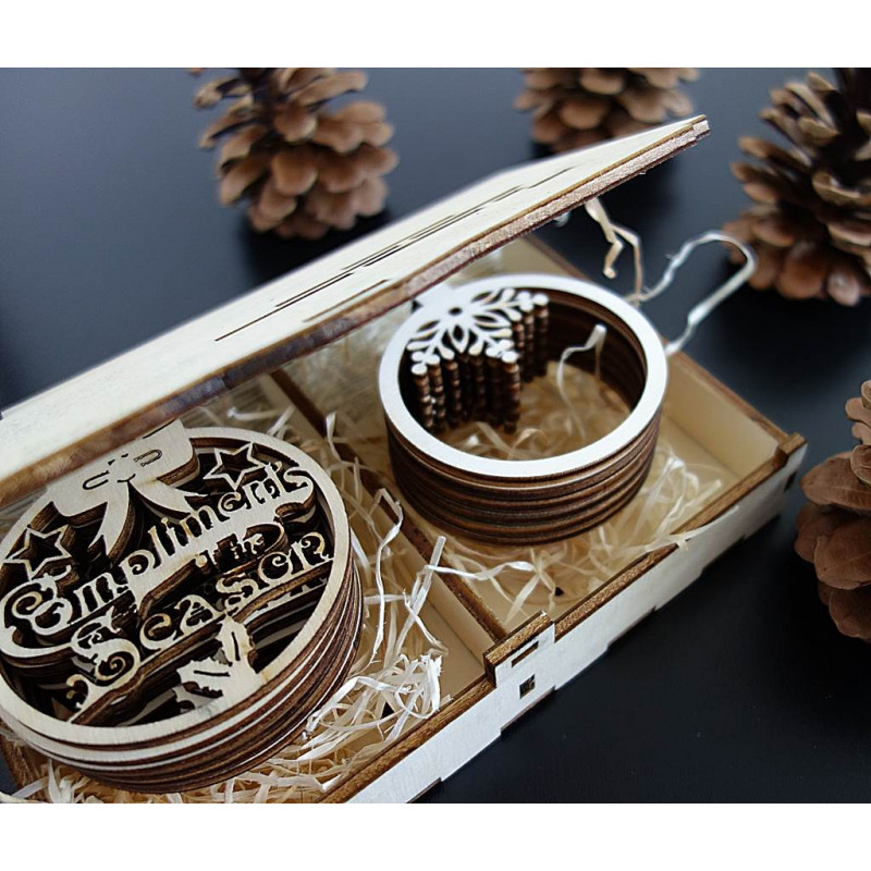 Decoratiuni din lemn si plastic, decoratiuni de Craciun, accesorii vintage din lemn