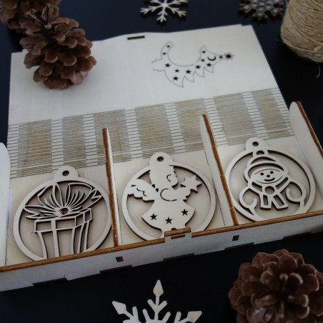Decoratiuni din lemn de Craciun, 1 set-18 bucati